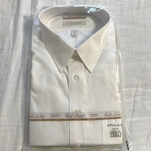 Roundtree & Yorke Men’s Tall Gold Label white button down shirt. 17.5/37